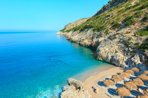 15 Best Travel Destinations For College Students On A Budget